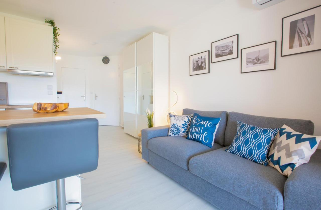 Ferienwohnung La Vie Est Belle Gassin Exterior foto