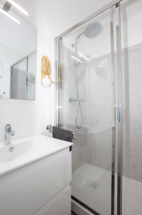 Ferienwohnung La Vie Est Belle Gassin Exterior foto